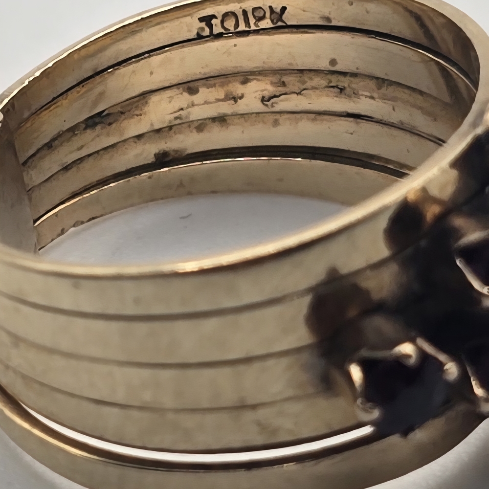 18k Gold And Red Ruby Gemstone Ring - image 2